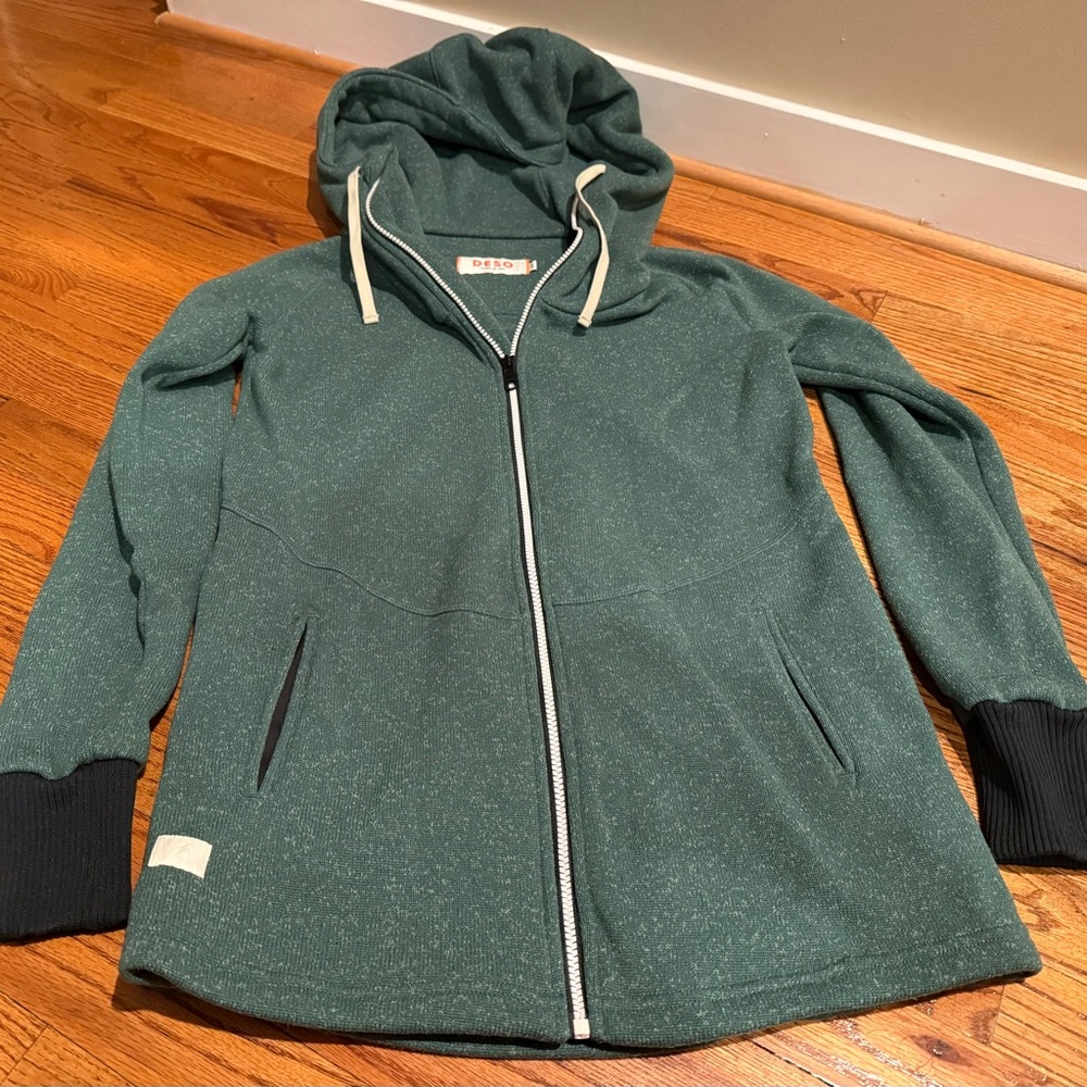 Deso Supply Wanderer Green Zip-Up Hoodie